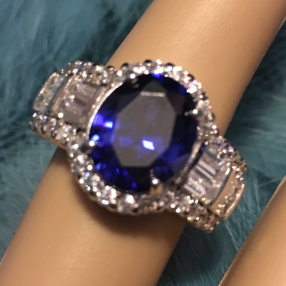 Jewelry - Simulated Tanzanite Ring 6